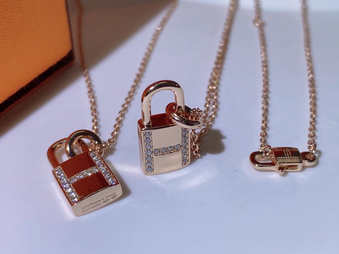 [Renovia Jewelry]HM ADVANCED NICHE LOCK HEAD NECKLACE DIAMONDS