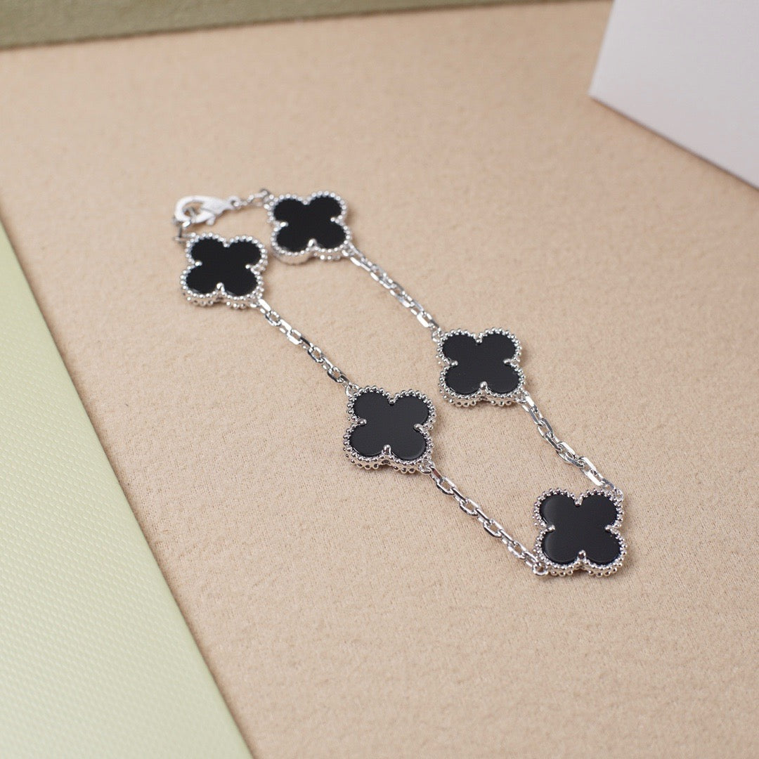 [Renovia Jewelry] CLOVER 5 MOTIF ONYXS BRACELET COLLECTION