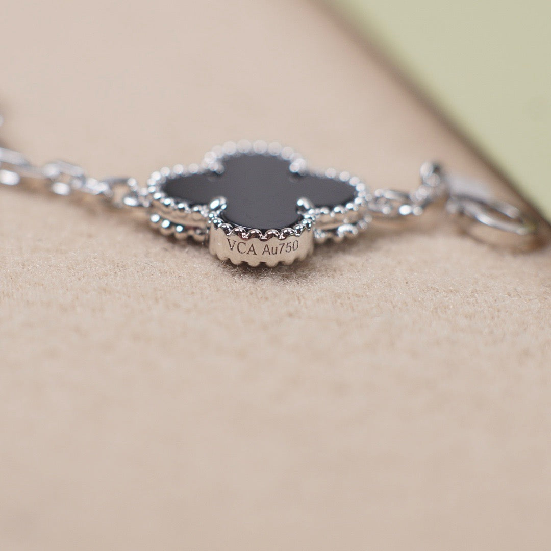 [Renovia Jewelry] CLOVER 5 MOTIF ONYXS BRACELET COLLECTION