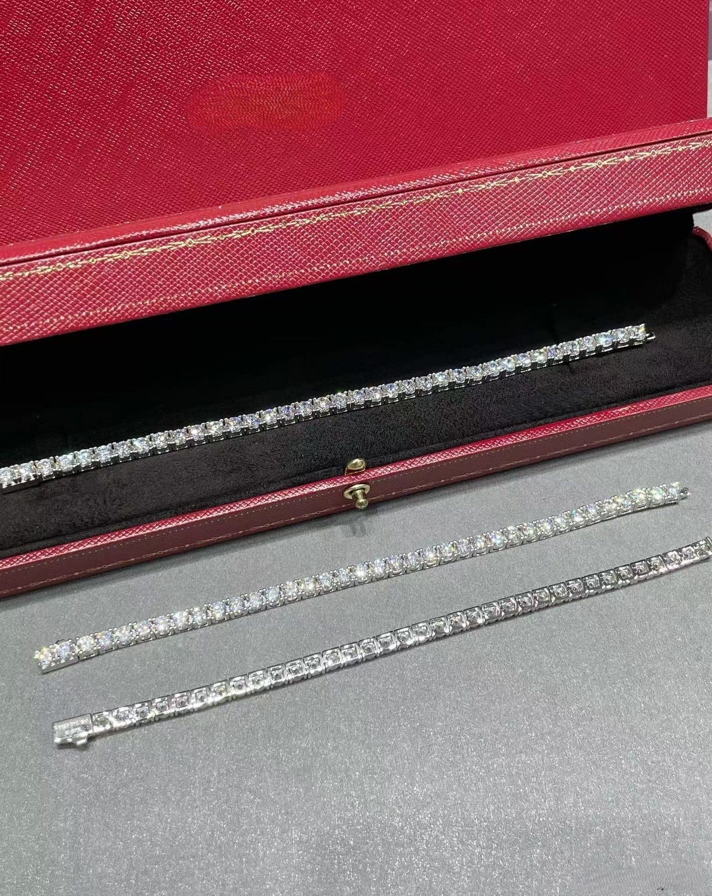 [Renovia Jewelry]TENNIS BRACELET WITH FULL DIAMOND SETTING