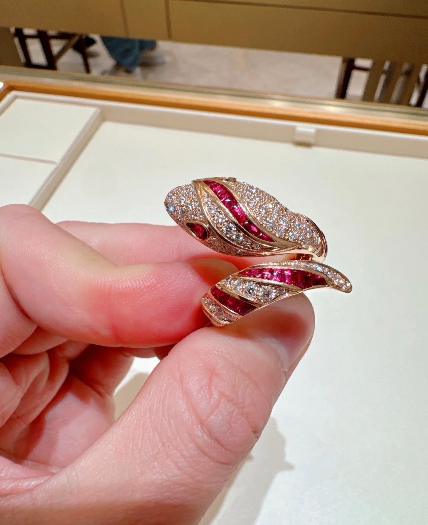 [Renovia Jewelry]BRAND NEW LUXURY RED SNAKE RING