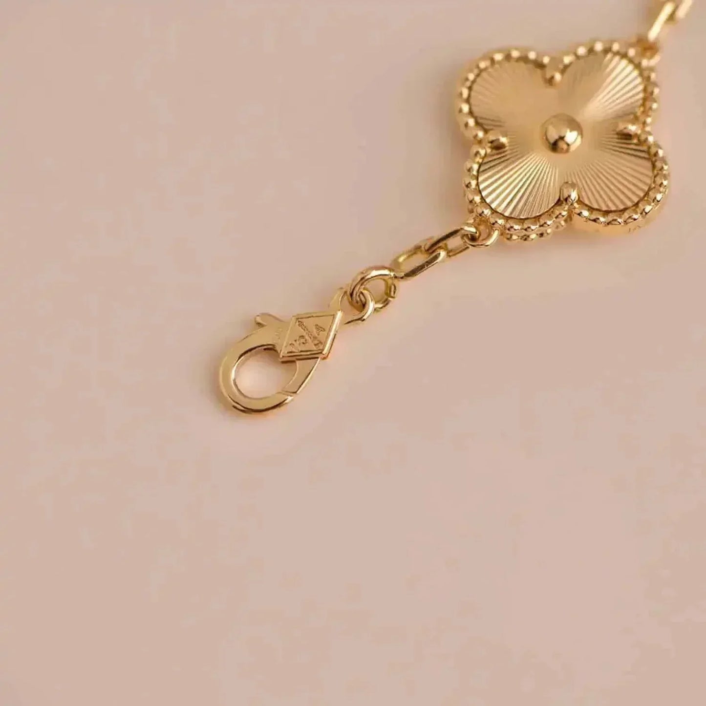 [Renovia Jewelry] CLOVER 5 MOTIF LASER BRACELET COLLECTION