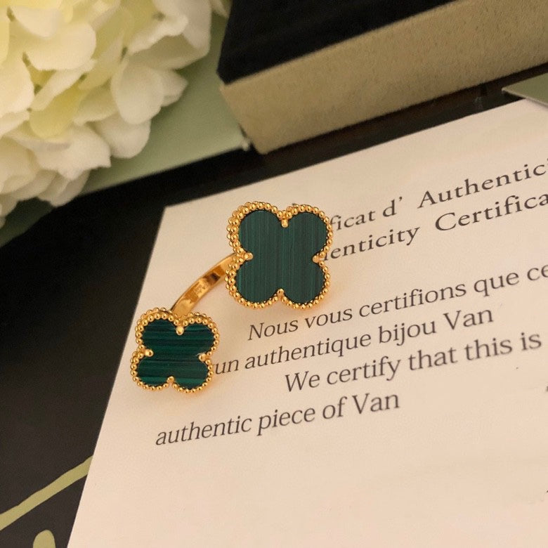 [Renovia Jewelry]CLOVER BETWEEN THE FINGER RING