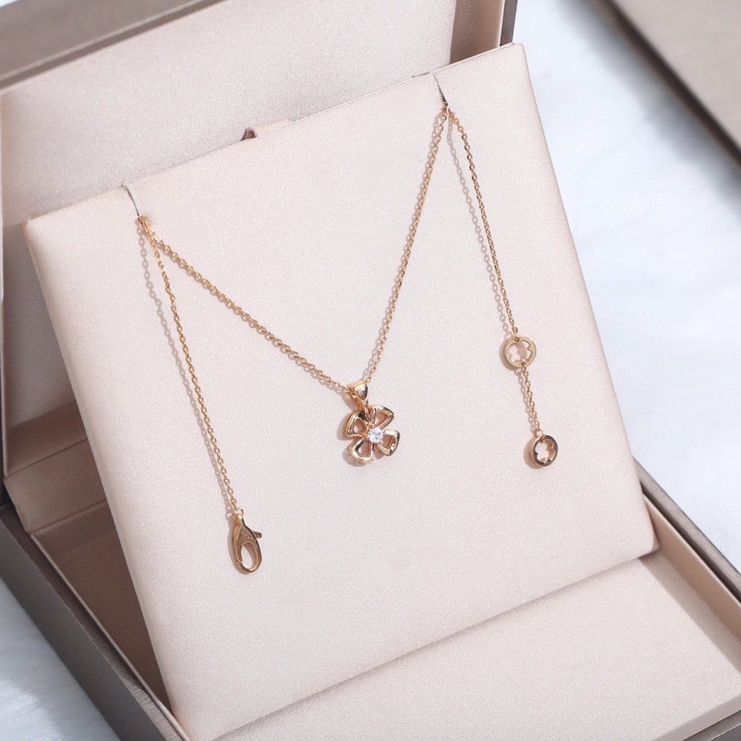 [Renovia Jewelry]FIOREVER NECKLACE DIAMOND CENTER