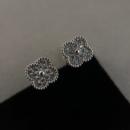 [Renovia Jewelry]CLOVER MINI DIAMOND STUD EARRINGS