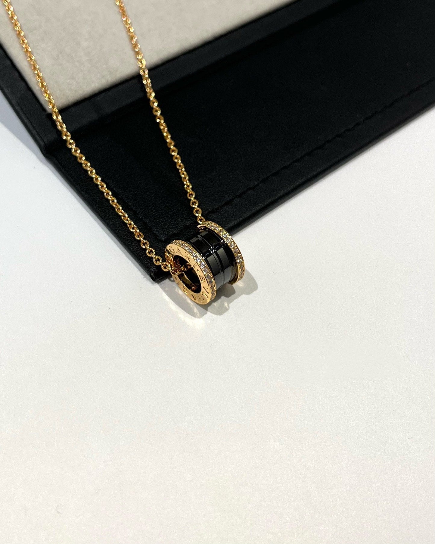 [Renovia Jewelry]ZERO 1 BLACK CERAMIC DIAMOND PINK GOLD NECKLACE