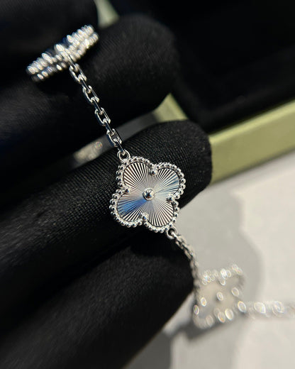 [Renovia Jewelry] CLOVER 5 MOTIF LASER BRACELET COLLECTION