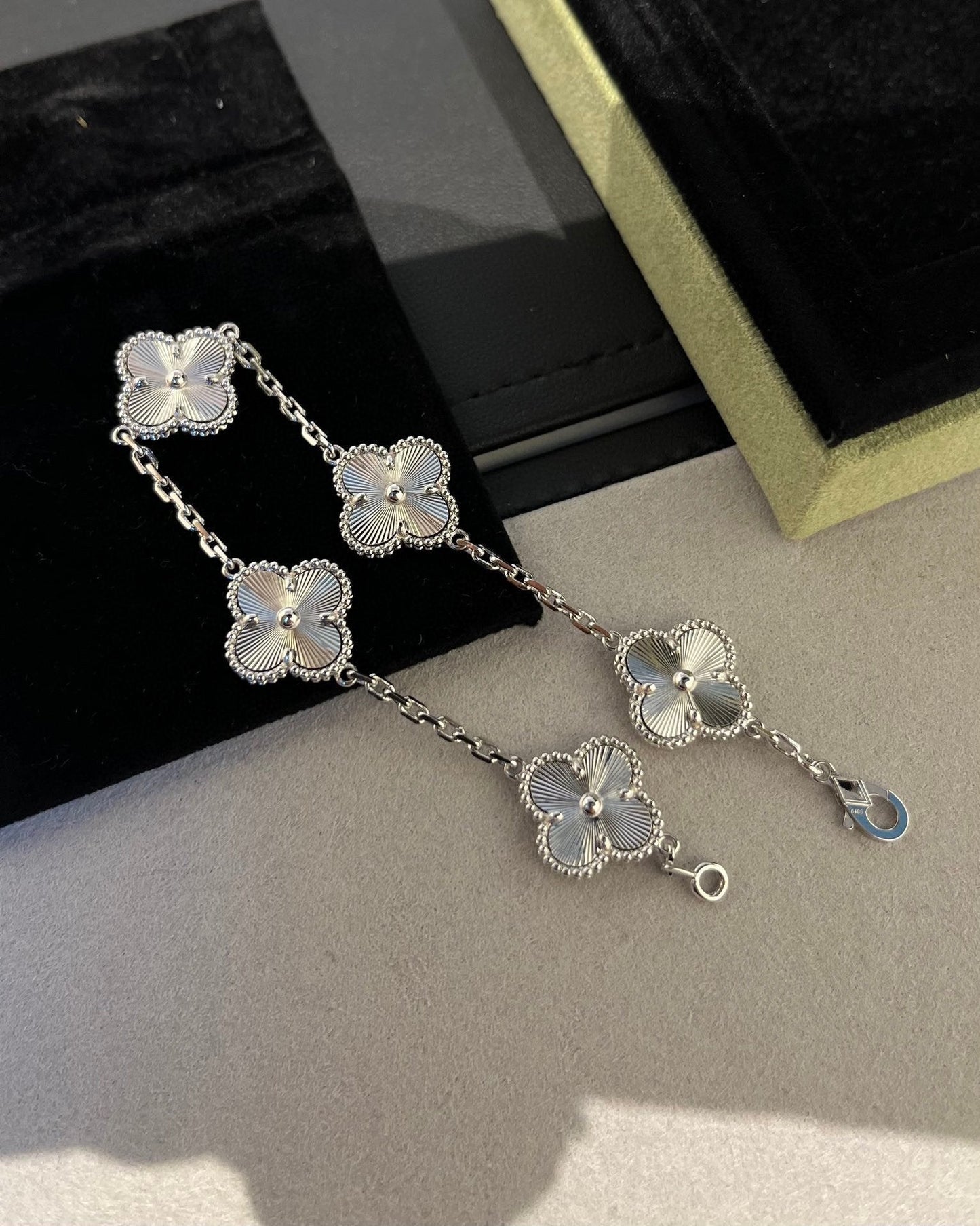 [Renovia Jewelry] CLOVER 5 MOTIF LASER BRACELET COLLECTION